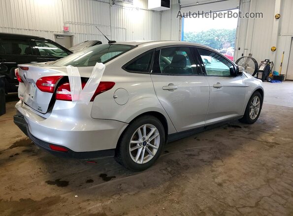 1FADP3FE4JL236352 2018 FORD FOCUS Silver Rear right