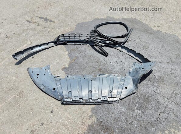 1FADP3J21JL220526 2018 FORD FOCUS Charcoal Շարժիչի բաժամունքի տեսք