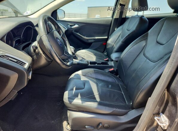 1FADP3J27JL233071 2018 FORD FOCUS Gray Widok wnętrza z przodu