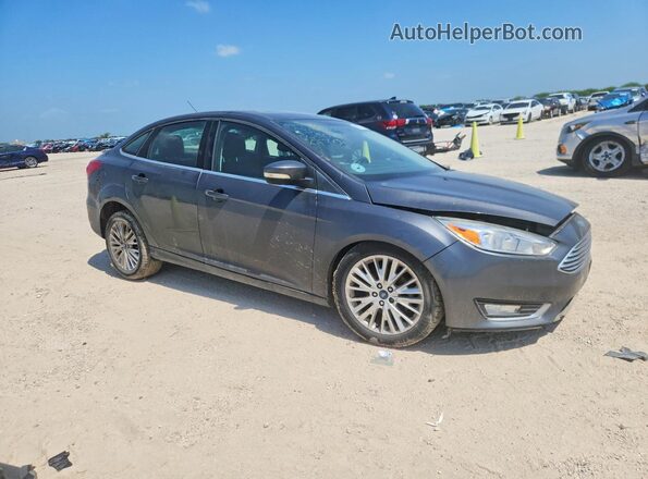 1FADP3J27JL233071 2018 FORD FOCUS Gray Przód prawy