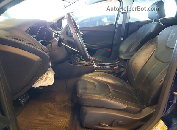 1FADP3K21GL247782 2016 FORD FOCUS Blue Vista interior delantera