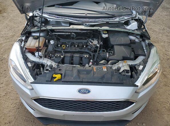 1FADP3K26JL262933 2018 FORD FOCUS Silver Vista interior trasera