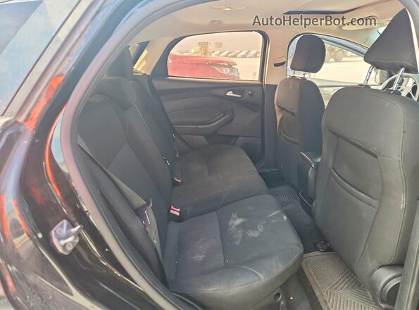 1FADP3K27GL213720 2016 FORD FOCUS Black Widok tylnych siedzeń