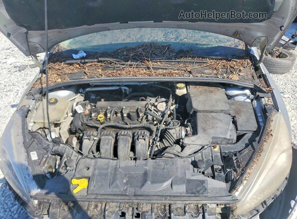 1FADP3K2XHL217956 2017 FORD FOCUS Silver Rear interior view