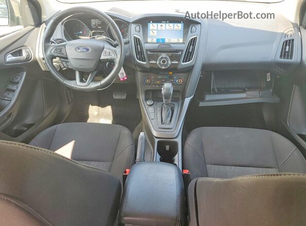 1FADP3M23HL246342 2017 FORD FOCUS Gold Առջևի վահանակի տեսք