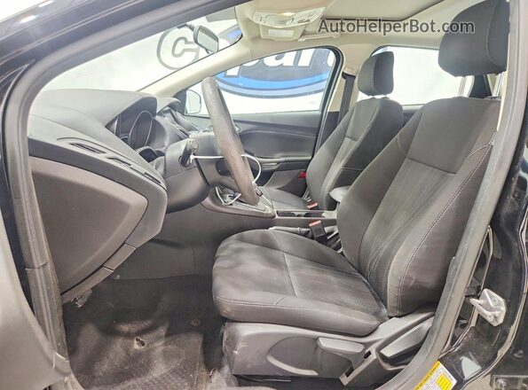 1FADP3M25JL230553 2018 FORD FOCUS Black Front interior view