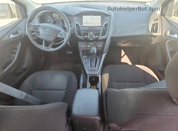 1FADP3M2XHL210552 2017 FORD FOCUS Silver Առջևի վահանակի տեսք