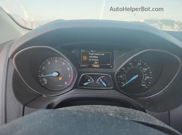 1FADP3M2XHL210552 2017 FORD FOCUS Silver Սարքավորումների վահանակի տեսք
