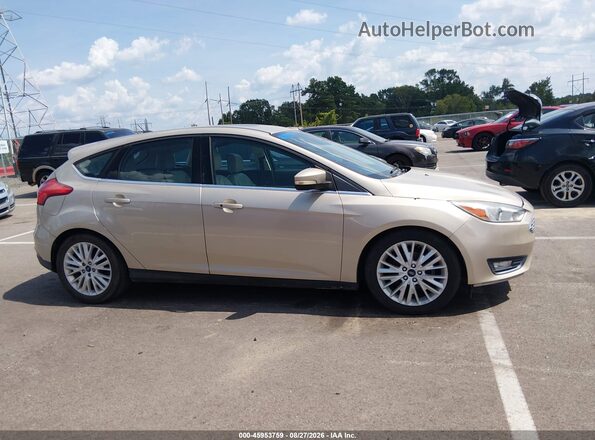 1FADP3N22HL302155 2017 FORD FOCUS Золотой Вид задней части салона