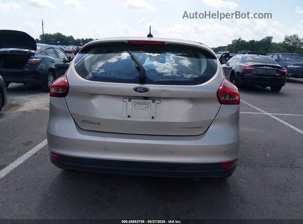 1FADP3N22HL302155 2017 FORD FOCUS Золотой 