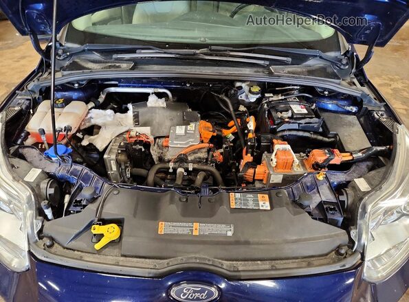 1FADP3R43HL269940 2017 FORD FOCUS Blue Rear interior view