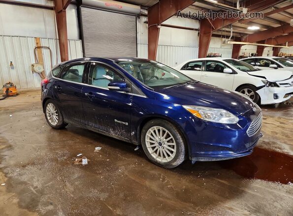 1FADP3R43HL269940 2017 FORD FOCUS Blue Front right
