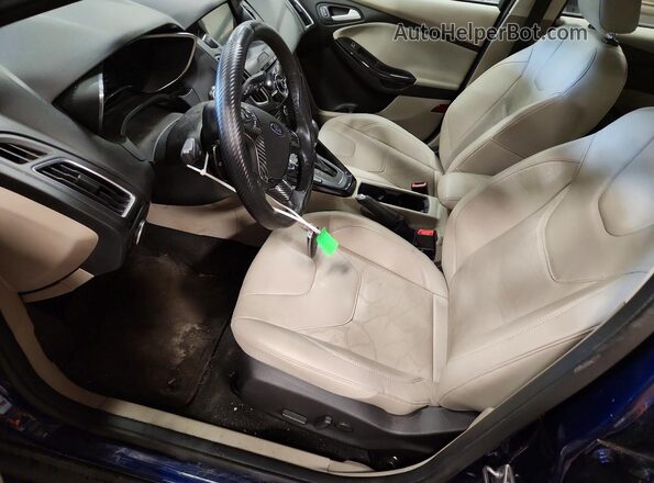 1FADP3R43HL269940 2017 FORD FOCUS Blue Front interior view