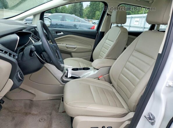 1FADP5BU1GL112993 2016 FORD C-MAX White Front interior view
