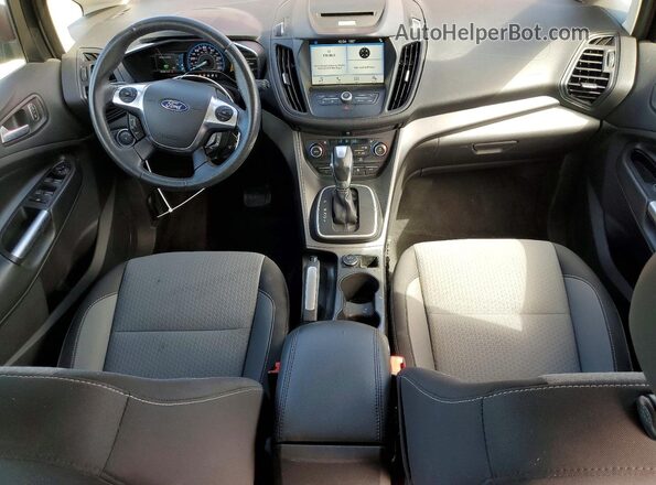 1FADP5EU2HL116032 2017 FORD C-MAX Red Widok deski rozdzielczej