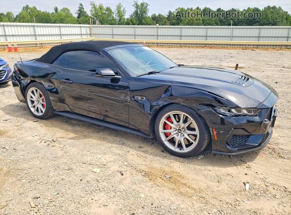 1FAGP8FF1R5122201 2024 FORD MUSTANG Черный Передняя правая четверть