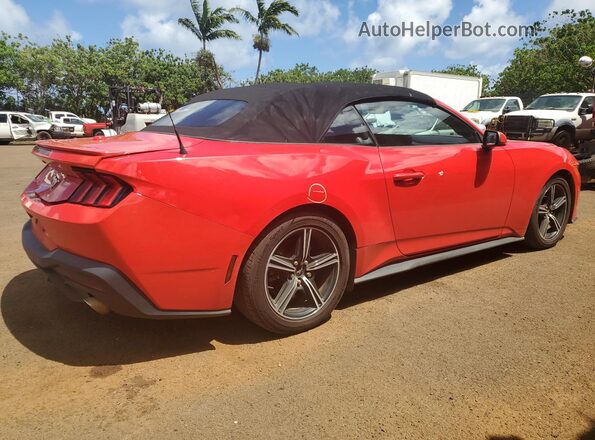 1FAGP8UH4R5134329 2024 FORD MUSTANG Red Vista interior de 360 grados