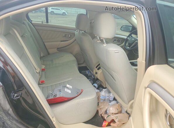 1FAHP2D80JG136508 2018 FORD TAURUS Черный Вид задних сидений