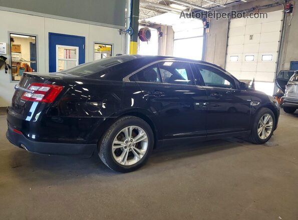 1FAHP2D84JG125477 2018 FORD TAURUS Черный Задняя правая четверть