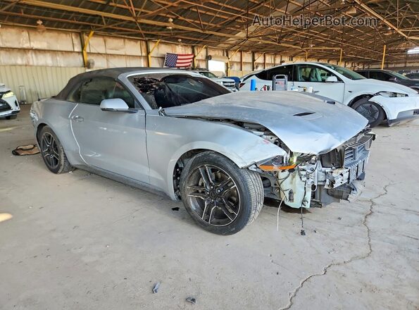 1FATP8UH3J5132610 2018 FORD MUSTANG Серебряный Передняя правая четверть