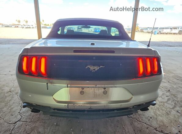 1FATP8UH3J5132610 2018 FORD MUSTANG Серебряный Вид сзади