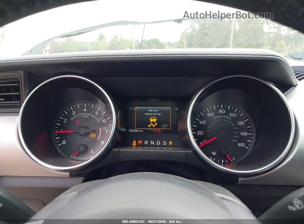 1FATP8UH7L5135688 2020 FORD MUSTANG Белый Вид задних сидений