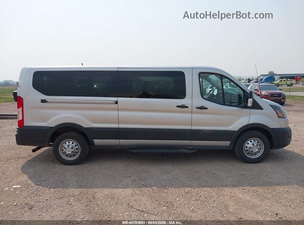 1FBAX9Y84RKB18590 2024 FORD TRANSIT-350 Silver Սալոնի հետևի տեսք