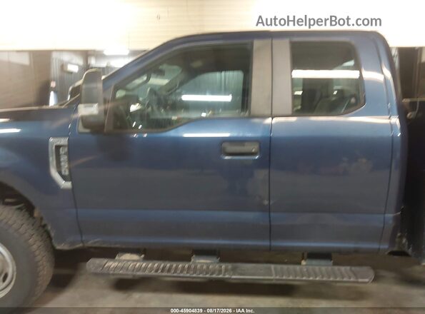 1FD7X2B6XHED88002 2017 FORD F-250 Blue Vista interior trasera
