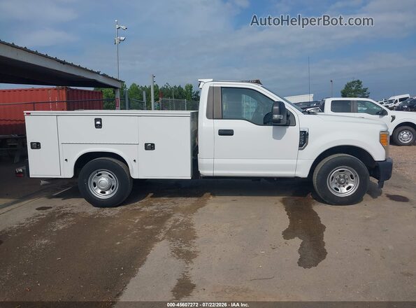 1FDBF2A60HEE09826 2017 FORD F-250 White 