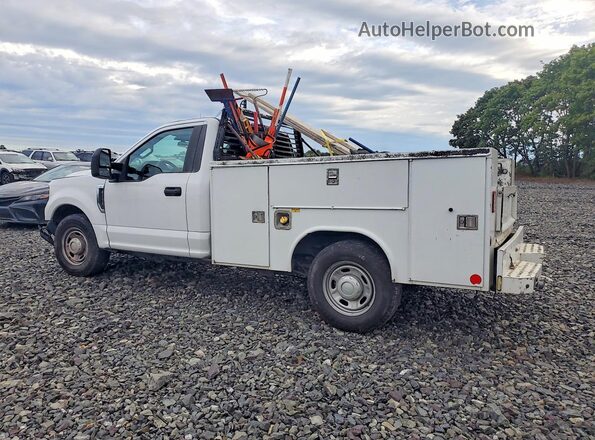 1FDBF2A69JEB92752 2018 FORD F250 White Trasero izquierdo