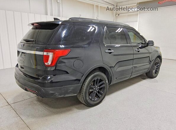 1FM5K7B84HGD90191 2017 FORD EXPLORER Black Trasero derecho