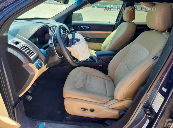1FM5K7B86HGA99031 2017 FORD EXPLORER Синий Вид салона спереди