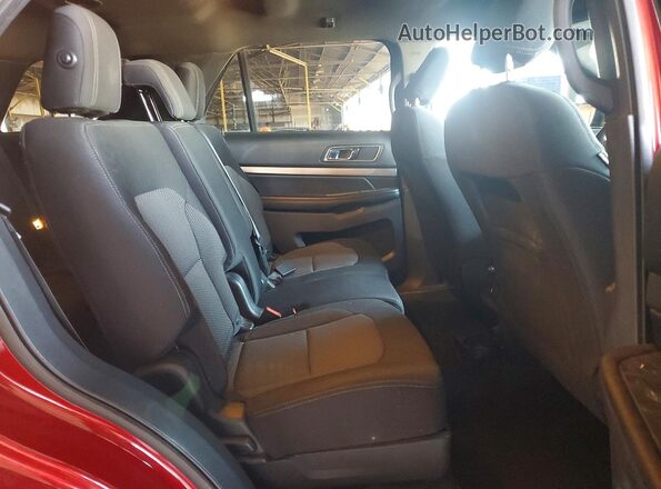 1FM5K7D81JGC00575 2018 FORD EXPLORER Красный Вид задней части салона