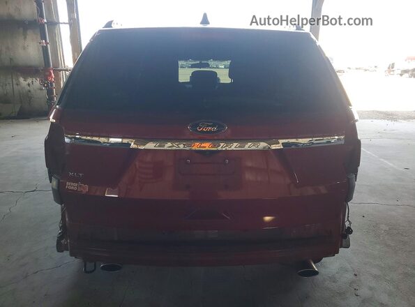 1FM5K7D81JGC00575 2018 FORD EXPLORER Красный Вид сзади