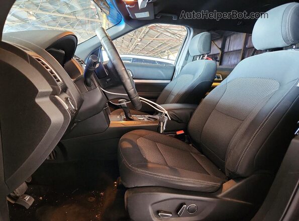 1FM5K7D83HGA93846 2017 FORD EXPLORER Gray Front interior view