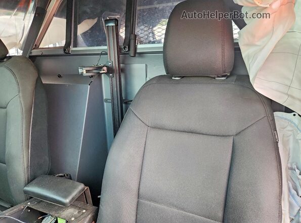 1FM5K8AC6LGC12867 2020 FORD EXPLORER Белый Вид задних сидений