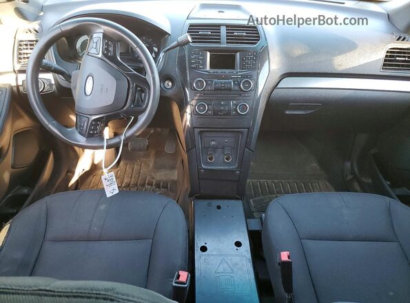 1FM5K8AR1GGD31176 2016 FORD EXPLORER Белый Вид панели приборов