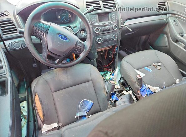1FM5K8AR5GGC60807 2016 FORD EXPLORER Черный Вид панели приборов
