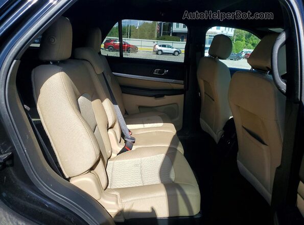 1FM5K8B87GGA54765 2016 FORD EXPLORER Black Rear interior view