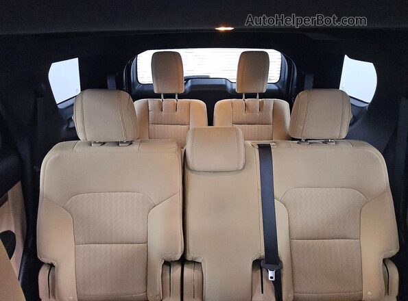 1FM5K8B89GGA27812 2016 FORD EXPLORER White Вид задніх сидінь