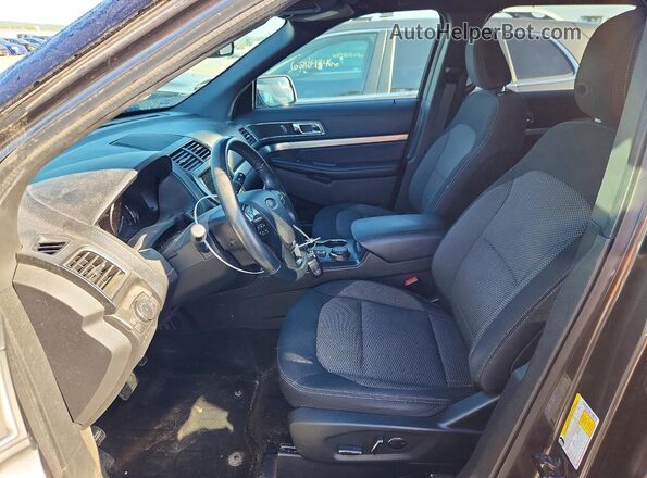 1FM5K8D80JGA33003 2018 FORD EXPLORER Серый Вид салона спереди