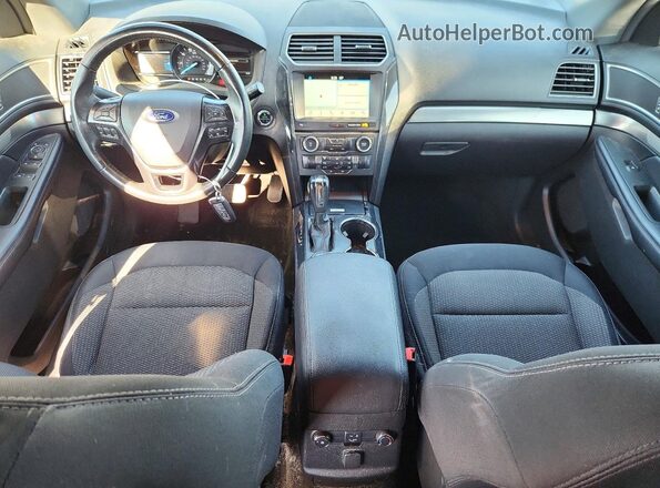 1FM5K8D80JGA33003 2018 FORD EXPLORER Серый Вид панели приборов