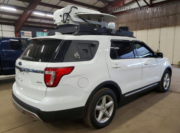 1FM5K8D81HGD46698 2017 FORD EXPLORER Белый Задняя правая четверть
