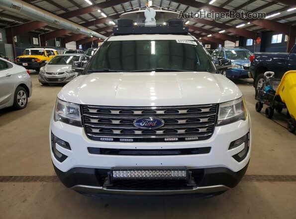1FM5K8D81HGD46698 2017 FORD EXPLORER Белый Вид спереди