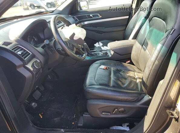 1FM5K8D82GGA92823 2016 FORD EXPLORER Charcoal Front interior view
