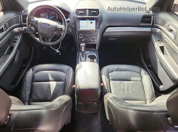 1FM5K8D82JGC52416 2018 FORD EXPLORER Red Vista del salpicadero