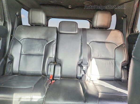 1FM5K8D82JGC52416 2018 FORD EXPLORER Red Vista de los asientos traseros