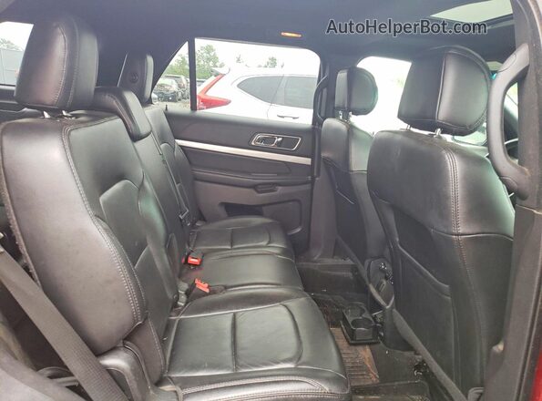 1FM5K8D87HGA05273 2017 FORD EXPLORER Red Rear interior view