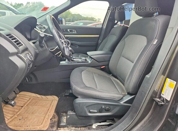 1FM5K8D8XKGA70108 2019 FORD EXPLORER Gray Widok wnętrza z przodu