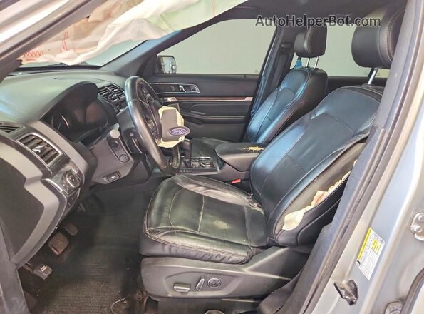 1FM5K8F85GGA33990 2016 FORD EXPLORER Серебряный Вид салона спереди